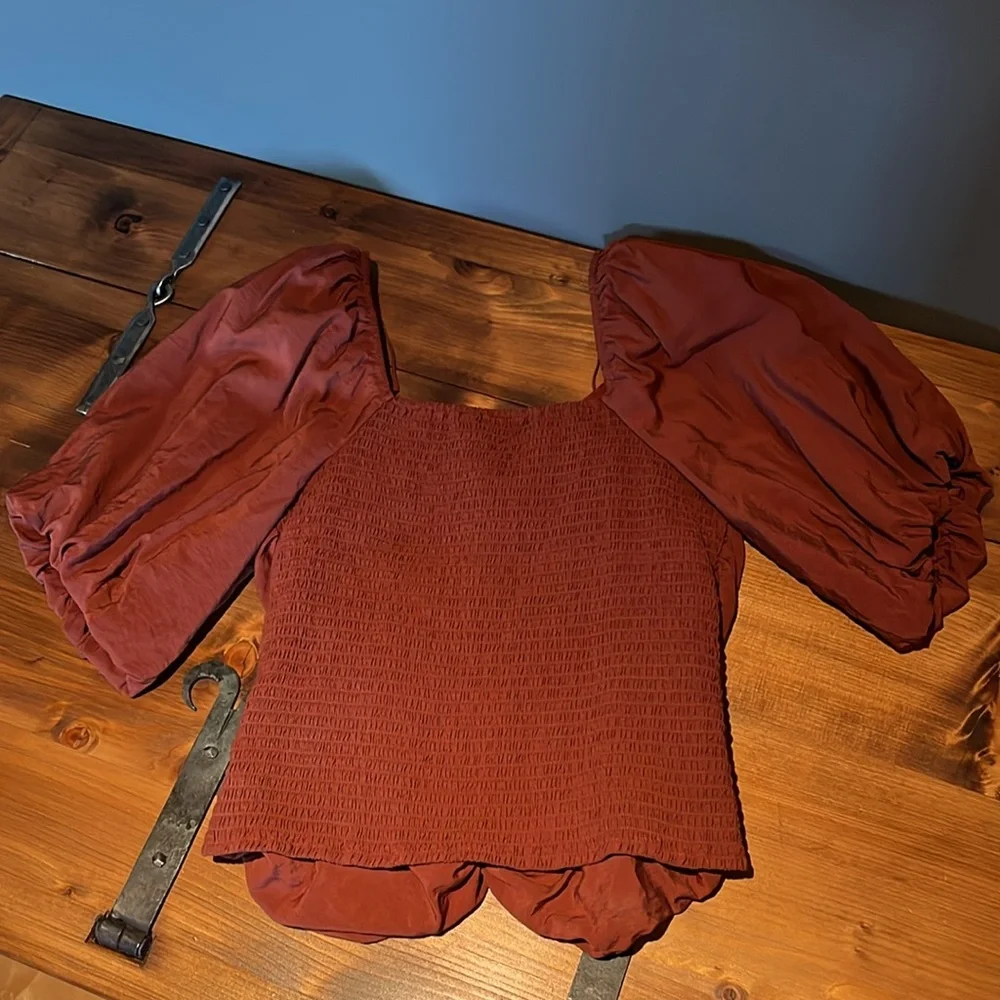 Rust Ruched Puff sleeves - Picture 3 of 4